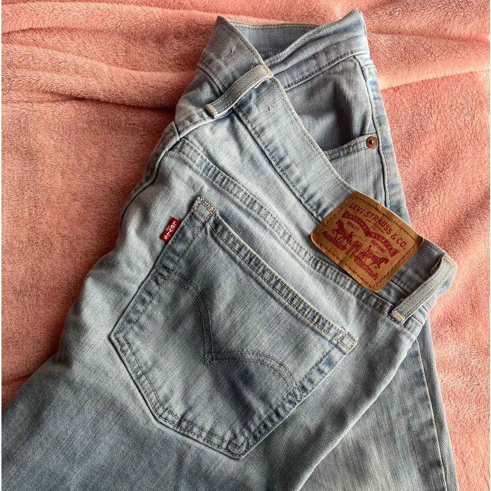Levi’s Boyfriend Jeans